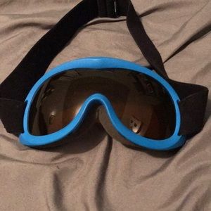 Ski goggles